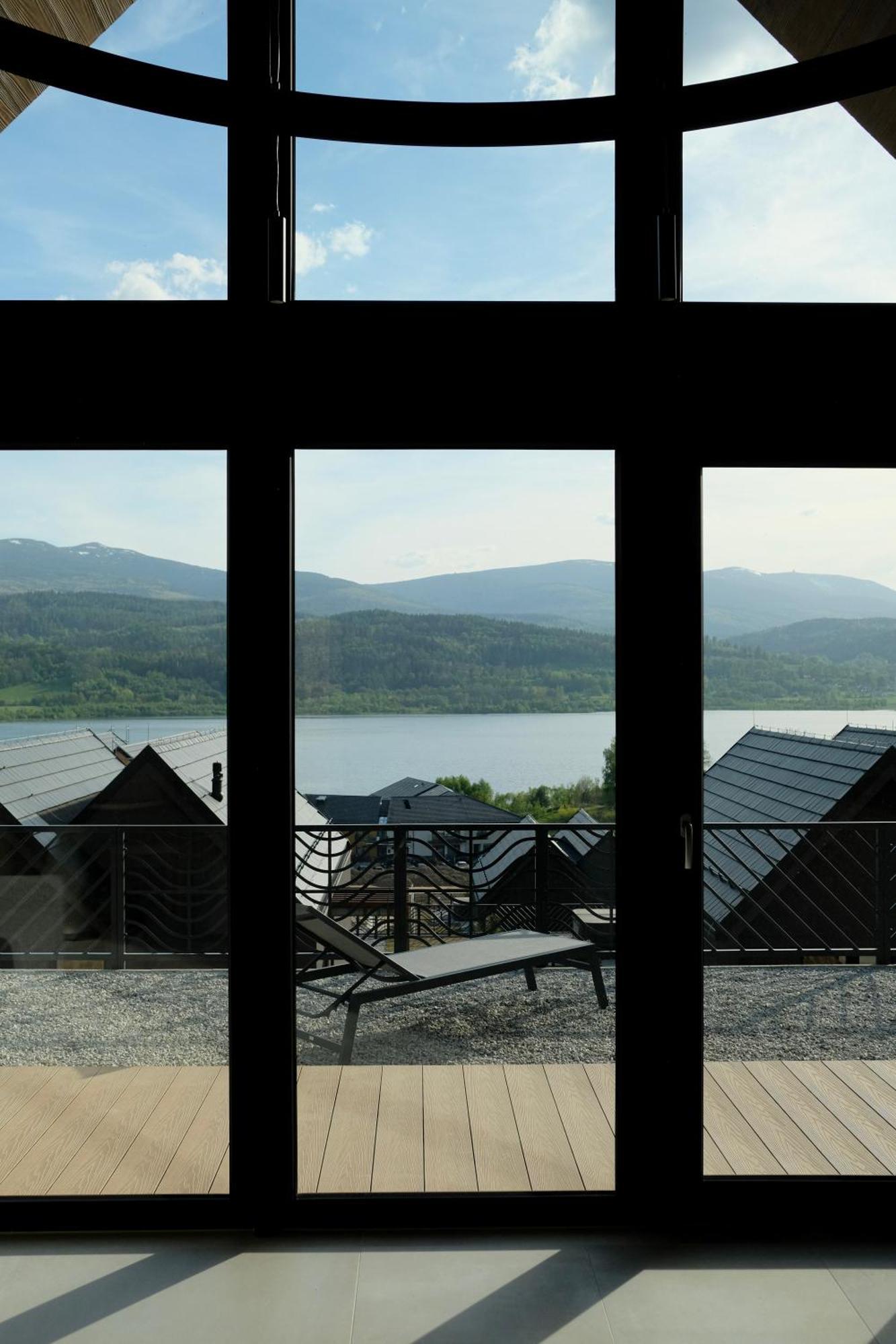 Wille W Lake Hill Karkonosze Resort & Spa Sosnówka Buitenkant foto